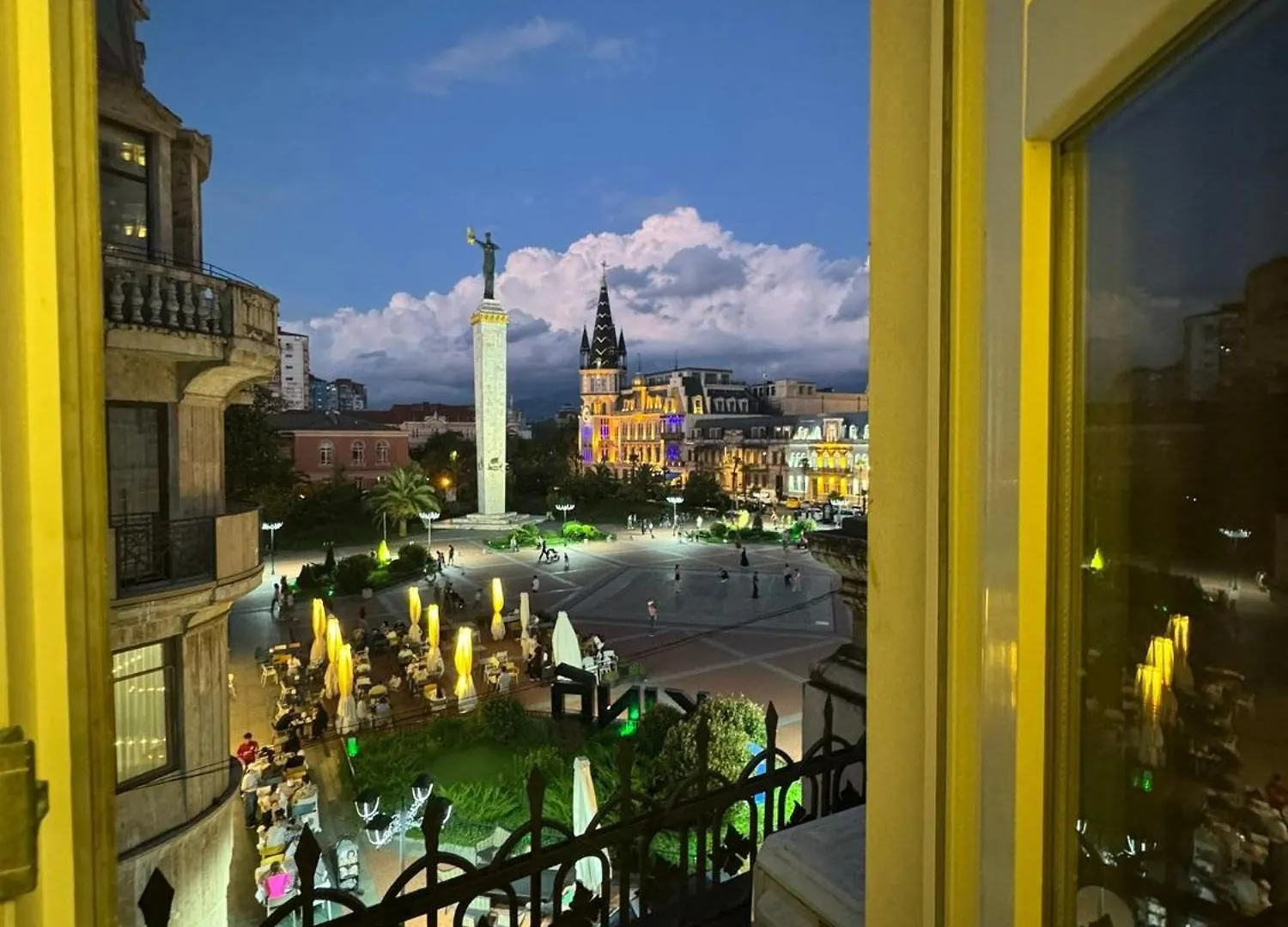 Rooms On Europe Square Batumi Georgia